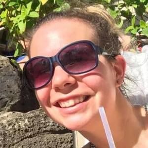 Meet your Posher, Elyse